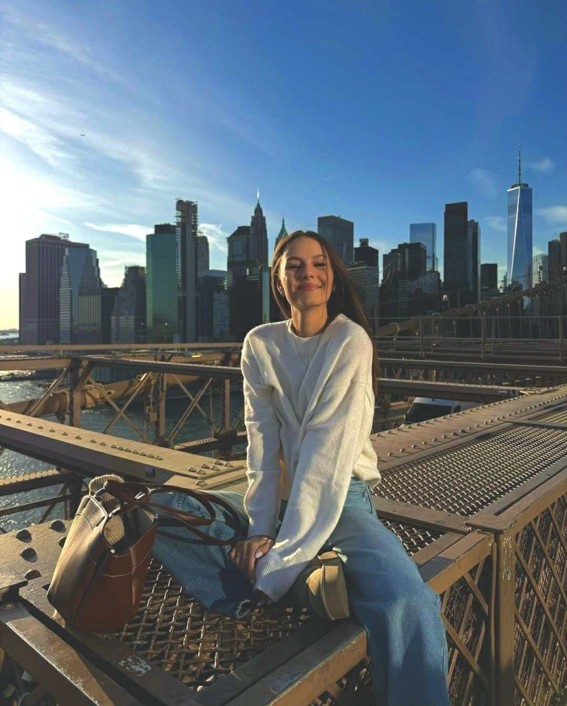 4e202150 a907 4b86 8bca 48fe72c6b3fc